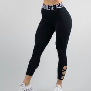 Alphalete Black Criss Cross Cropped Leggings